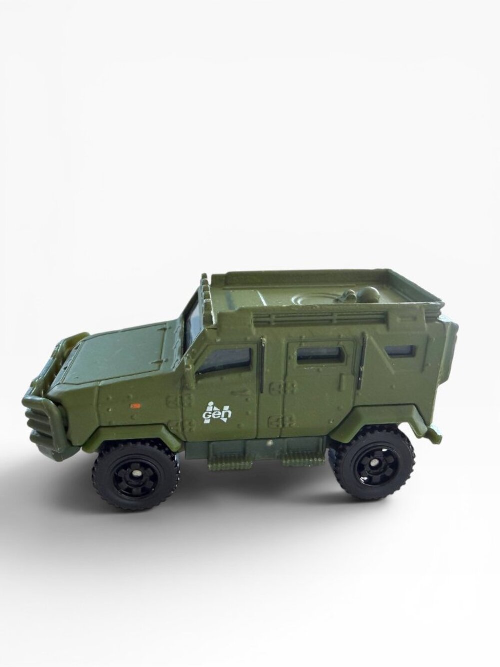 Matchbox '10 Textron Tiger Jurassic World Series Diecast SUV Truck